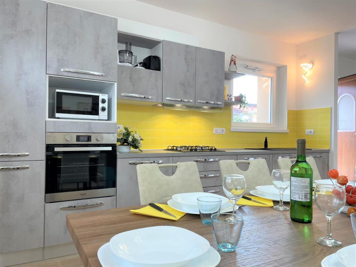 Apartamento Giorni Felici Tutto Nuovo, Giardino, Parcheggio Verbania Exterior foto