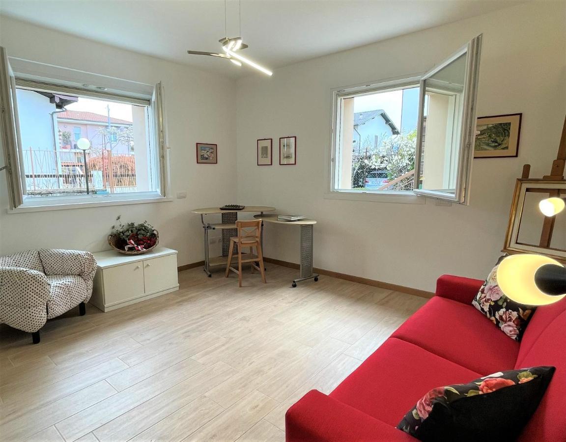 Apartamento Giorni Felici Tutto Nuovo, Giardino, Parcheggio Verbania Exterior foto