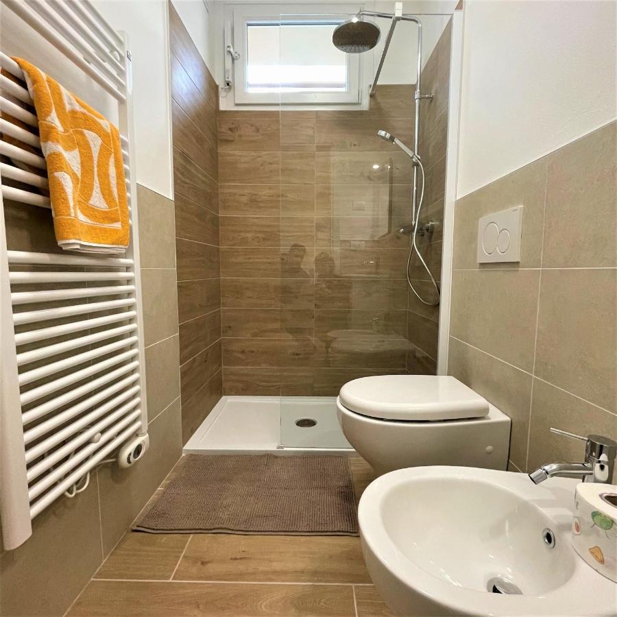 Apartamento Giorni Felici Tutto Nuovo, Giardino, Parcheggio Verbania Exterior foto