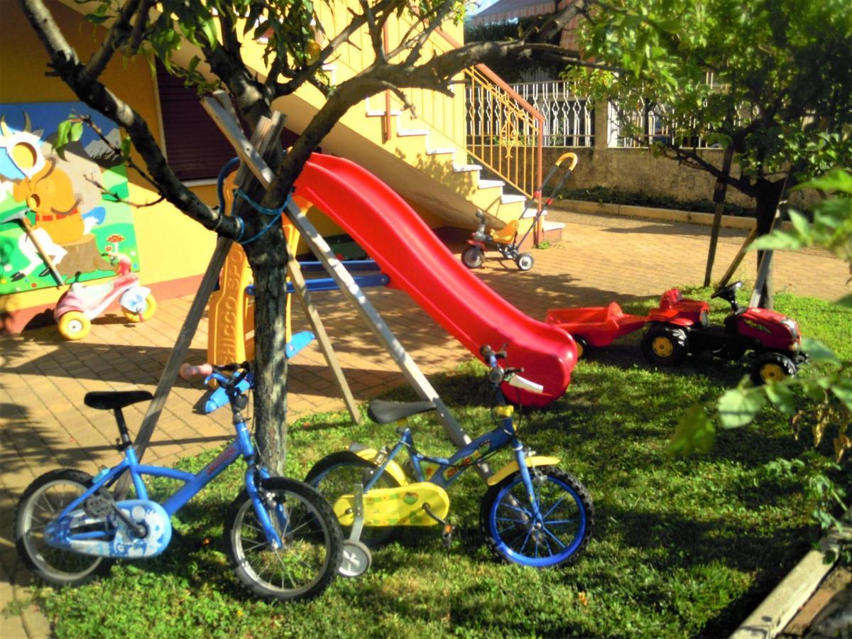 Apartamento Giorni Felici Tutto Nuovo, Giardino, Parcheggio Verbania Exterior foto